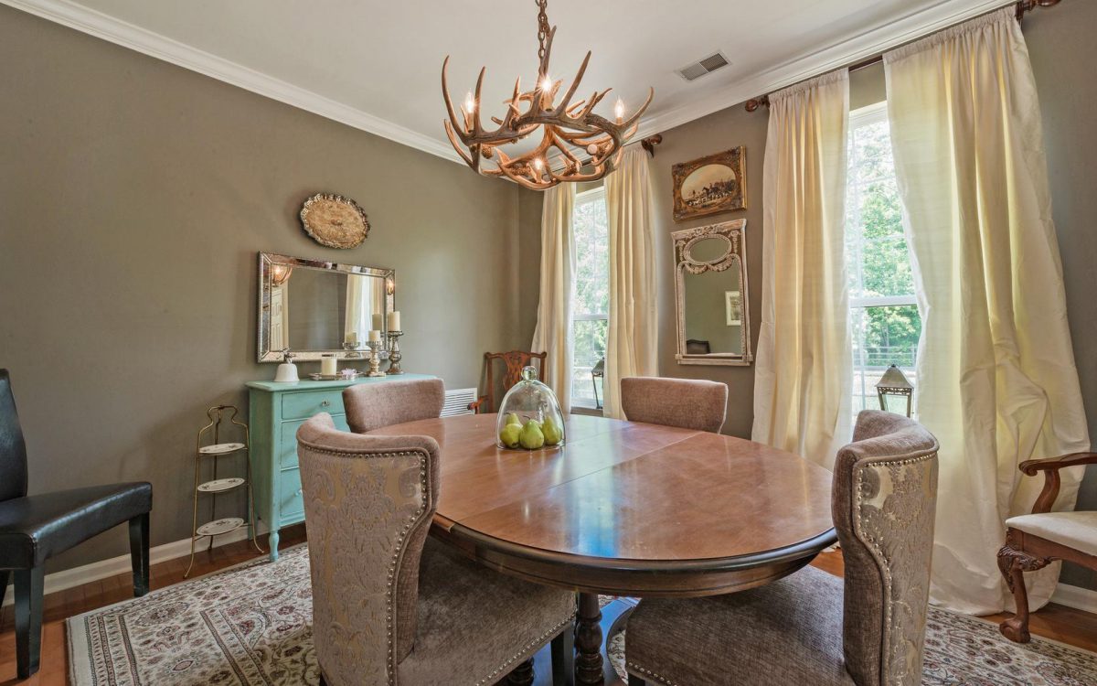 Woodlands Townhome Tuxedo Park, New York Realtor